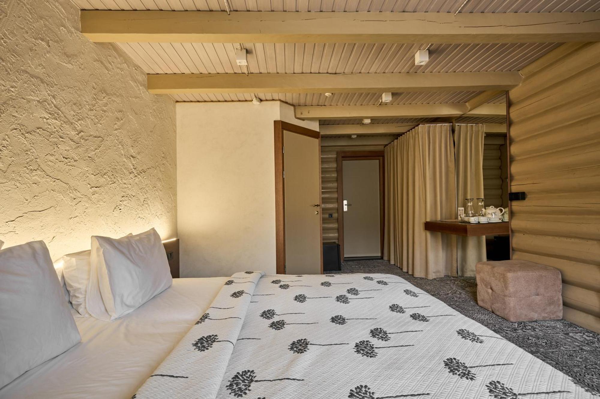 Hotel Vedmezhyi Dvir بوكوفِل المظهر الخارجي الصورة